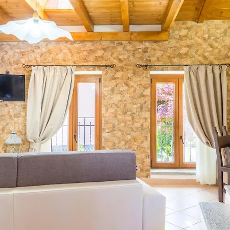 Casa Del Folletto 게스트하우스 스트레사