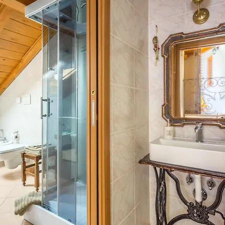 Affittacamere Casa Del Folletto 3*